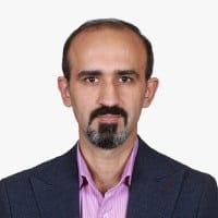 دکتر طاهر بابایی مدیر و مسئول کلینیک رادین